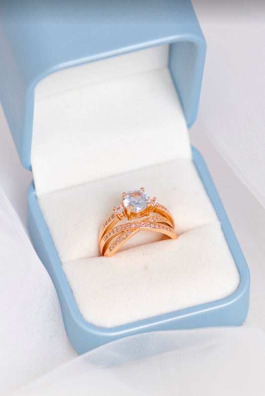 ‘Diamonds are forever’ bridal engagement and wedding ring set - Gold